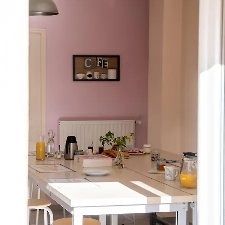 Oda ve Kahvaltı La Fralinette 3*